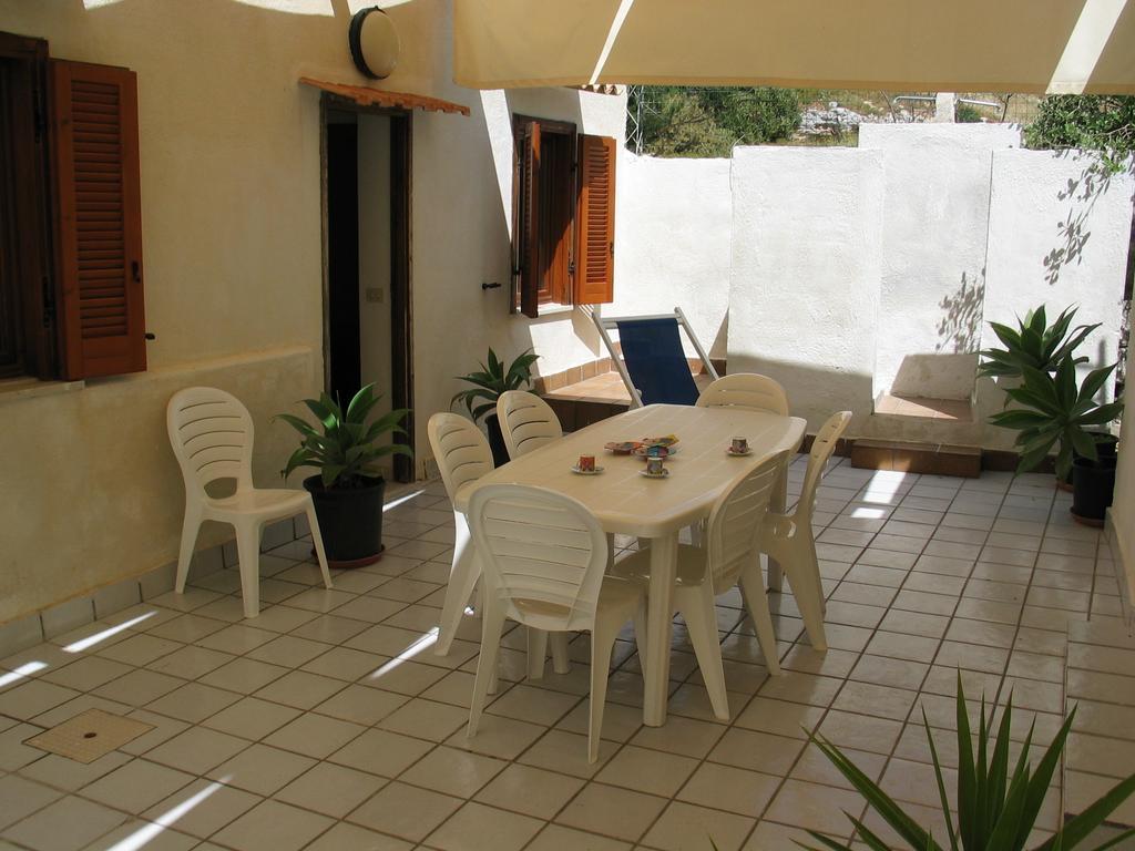 La Torretta Villa Favignana Phòng bức ảnh
